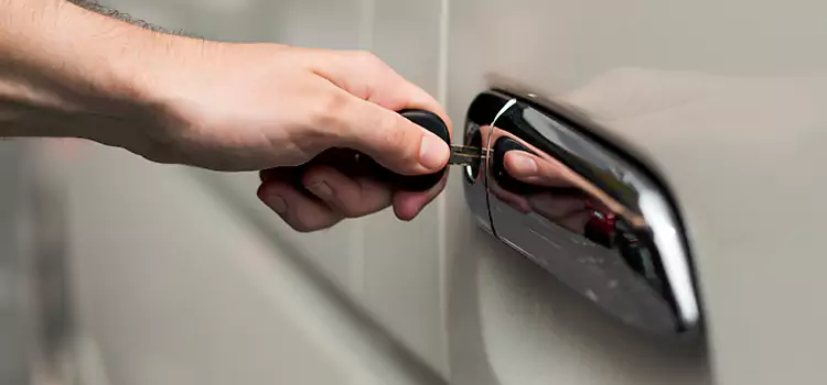 Why Choose Our Auto Locksmith Team in Bakersfield, CA?